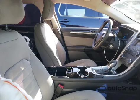 2015 Ford Fusion S из США, поврежденный, VIN 3FA6P0G7XFR128527